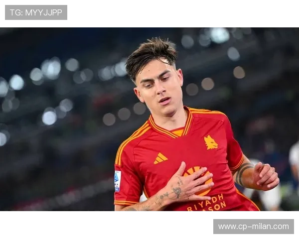 卢卡库背身护球转身怒射，罗马前场强势压制——一场战术与意志的对决揭秘