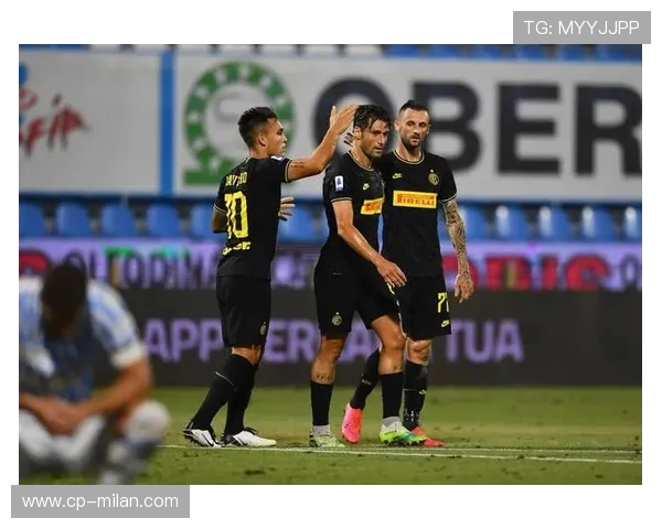 劳塔罗外脚背抽射建功，国米攻势如火山喷发